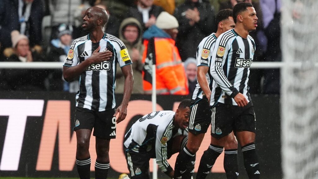 Newcastle United Menang 2–1 atas Fulham